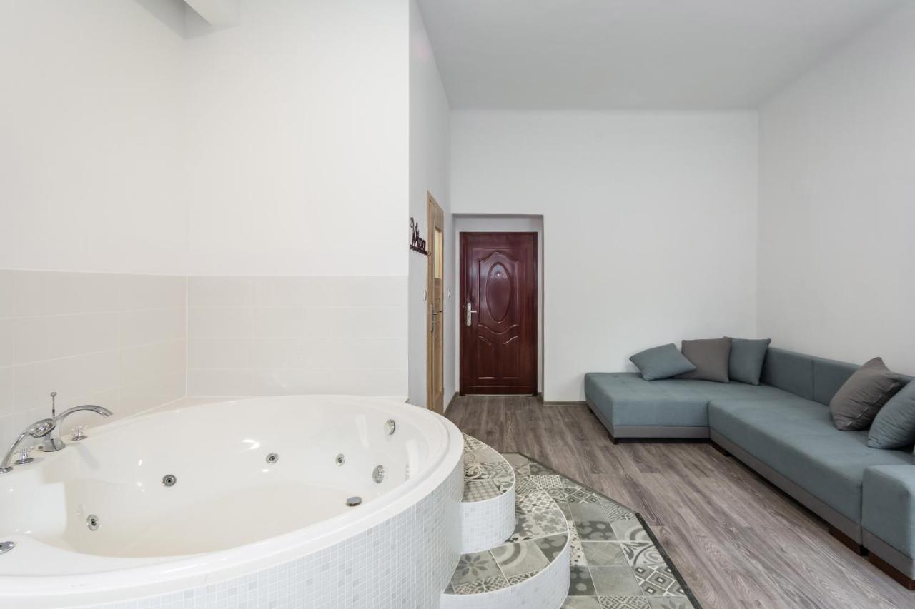 Jacuzzi Jm Wawelofts Appartamento Cracovia